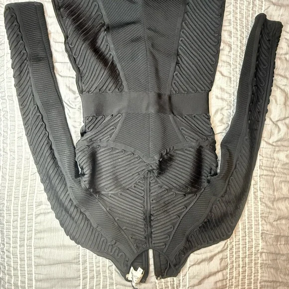 HERVÉ LÉGER HERVÉ LÉGER X LAW ROACH RIBBON EMBROIDERED CATSUIT BLACK - size S - Picture 7 of 9